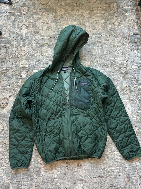 Patagonia Jackets & Blazers - Patagonia Dark Green Quilted Hooded Jacket